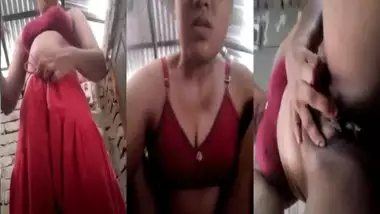 Xxx Hindi Dog hot porn videos on Indianhamster.pro