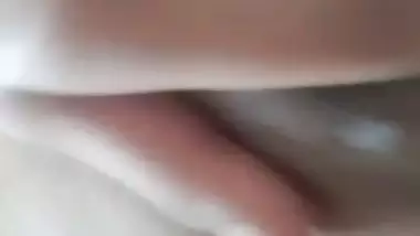 Desi girl self shot naked pussy rubbing and boobs show