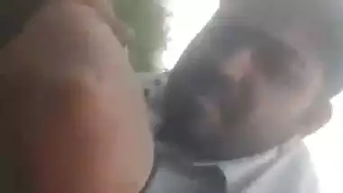 Bihari couple fucks in an open area in outdoor sex MMS