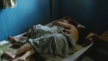Actress Radhika Apte sex viral scene in sister midnight