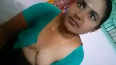 5 Age Vbxx hot porn videos on Indianhamster.pro