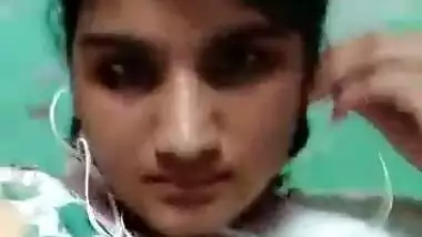 Indian Girl Showing Her Boobs and Ass on Video Call