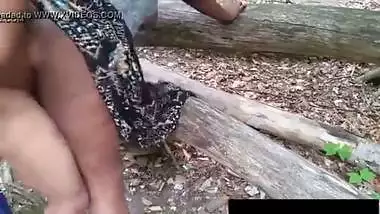 Big Booty Tamil Aunty Enjoys Quick Outdoor Sex